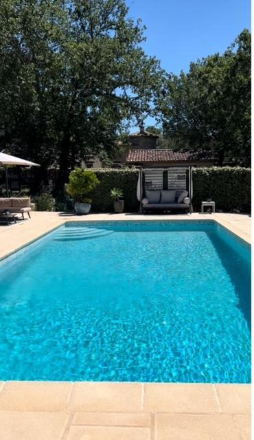 Saint-Paul-en-Forêt La Brindille Petit Mas Provencal Meuble De Tourisme 3 Etoiles 2-3 Personnes 1 Piece 30 M2 Tout Confort Lisiere Foret Jardin Jacuzzi Piscine מראה חיצוני תמונה
